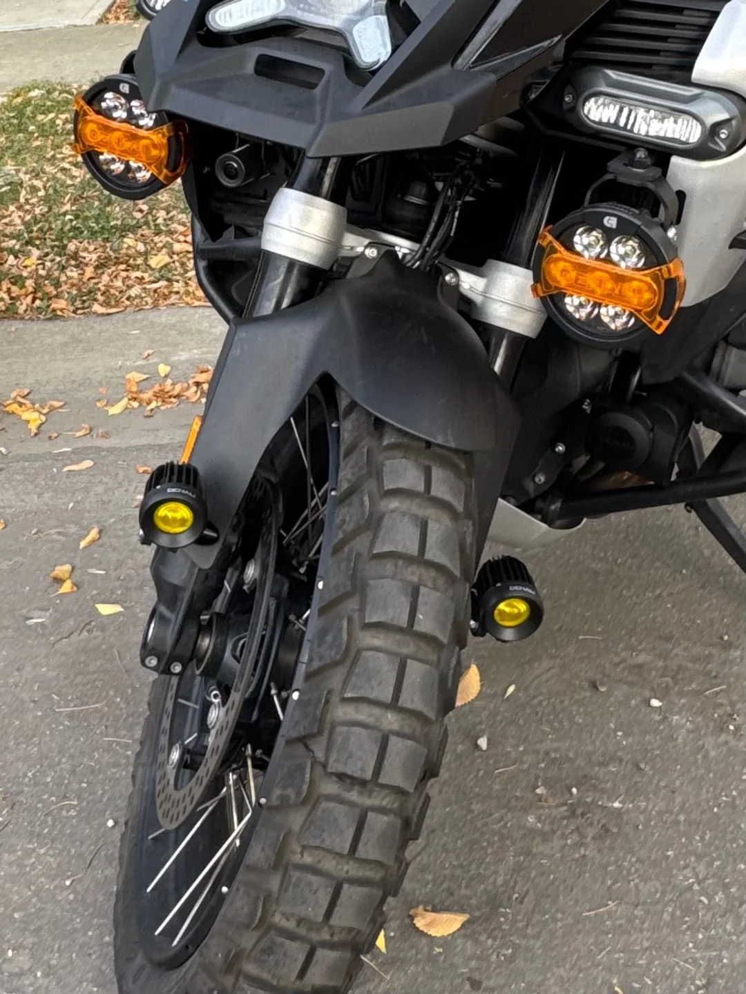 BMW R1300 GS 어드벤처 2025 브래킷 액세서리 R1300GS 트로피 오토바이 로우 포지션 보조 라이트 홀더 지지대