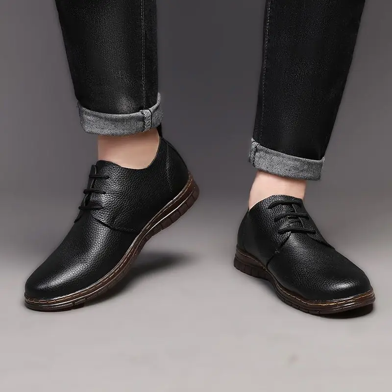 

Moccasin Men's Leather Shoes Formal Flat Round Toe Soft Male Casual Shoe Business Dress Loafers Shipping Free Designer Common Pu