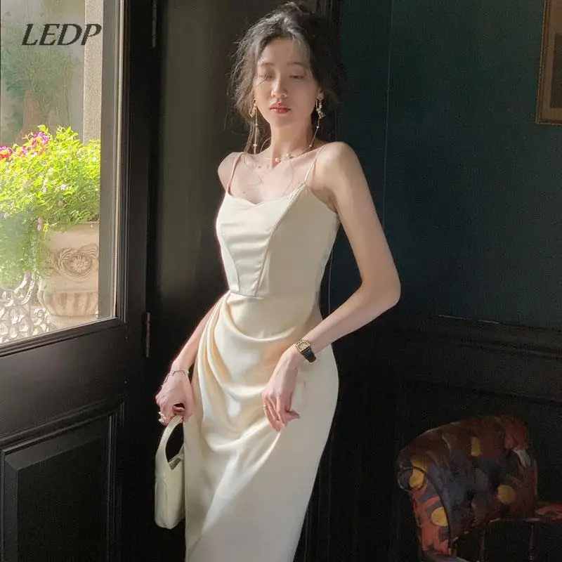 

Женское платье средней длины без рукавов, элегантное винтажное Пятнистое платье в Корейском стиле с высоким разрезом и бретельками в стиле ретро