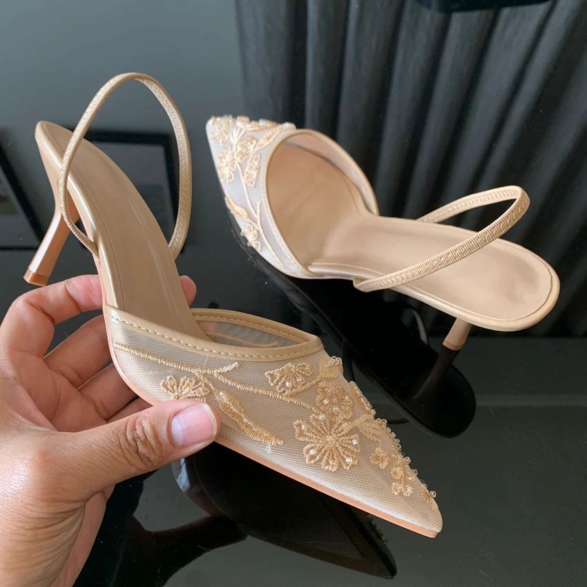 العلامة التجارية مصمم النساء مضخات شبكة مطرزة الزه...