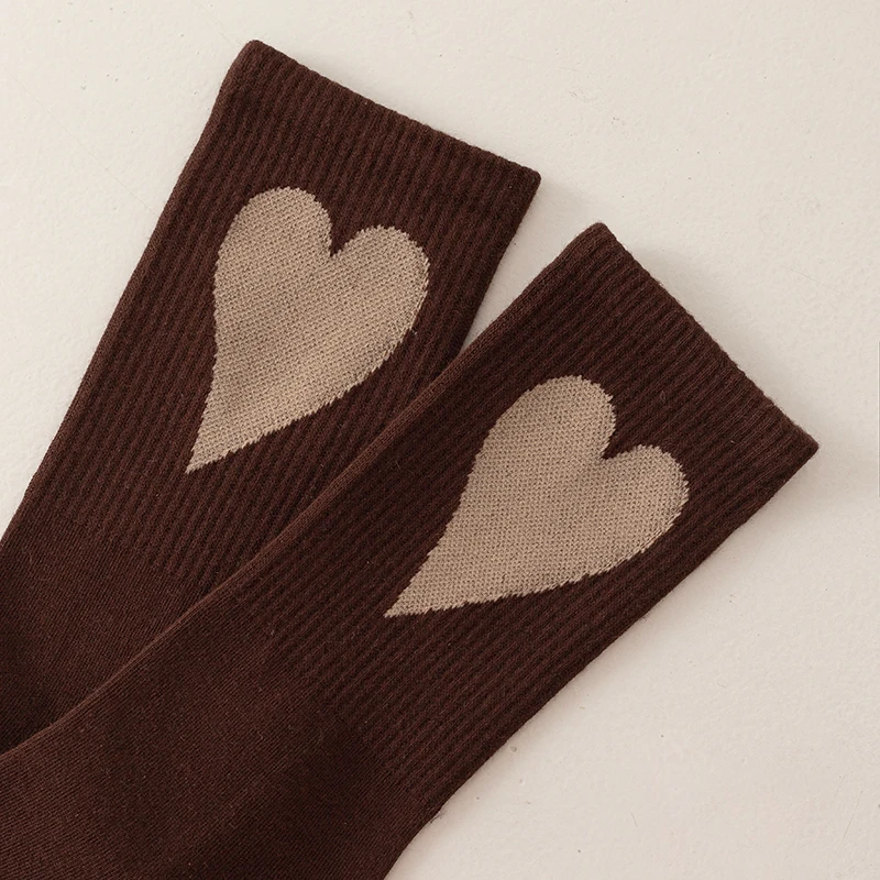 Koreanischen Stil Frauen Socken Harajuku Baumwolle Liebe Herz Muster Nette Schule Mädchen Solide Socke Einfache Weibliche Atmungsaktive Mitte Rohr Socken – Detail 4