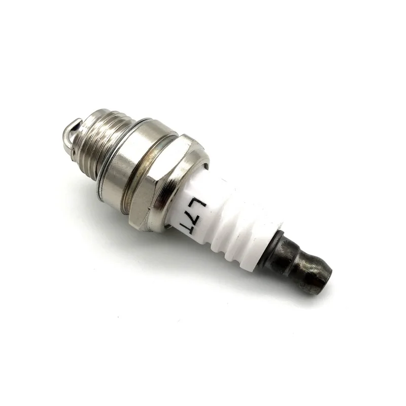 L7T Spark Plug for Gasoline Chainsaw and Brush Cutter