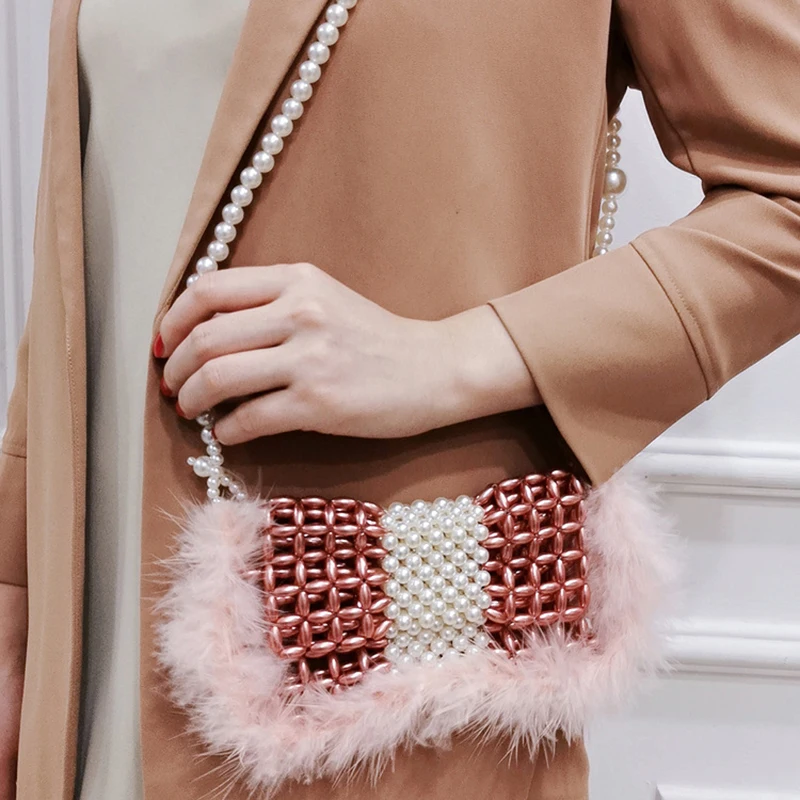 

Handwoven women bag fashion pink white hollow shoulder bag 2024 new plush beaded bow crossbody bag