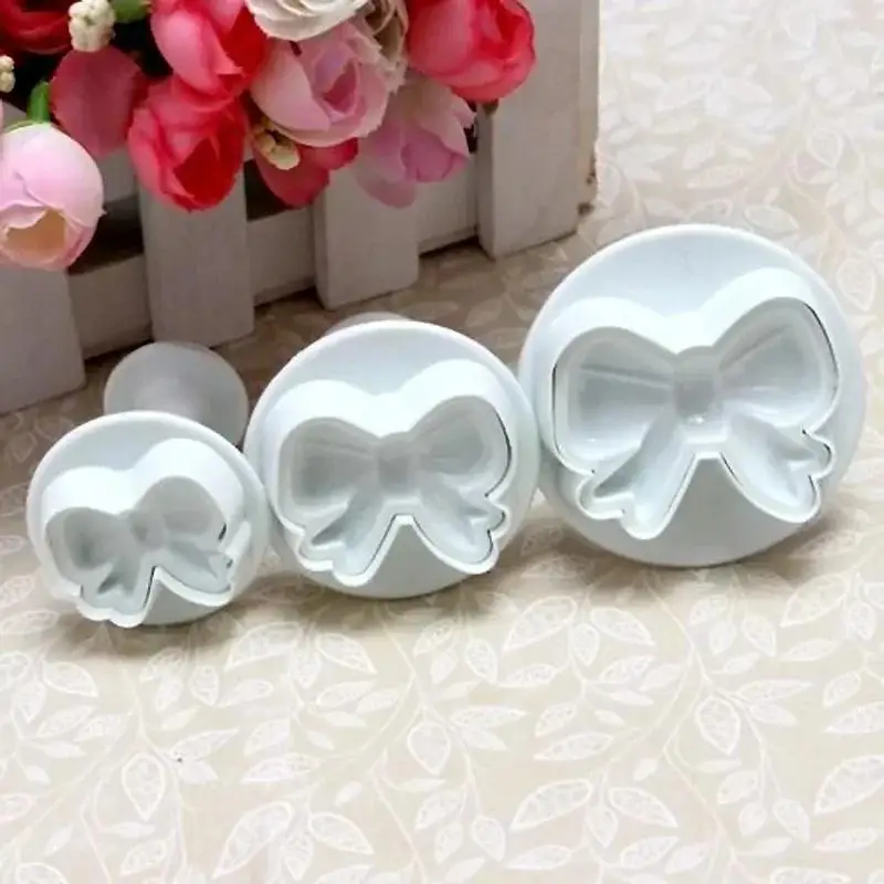 New 2025 DIY Cake 3Pcs/set Kitchen Convenience Small Tools Bow Plunger Sugar Cookies Decor Fondant Icing Bow Cutter Accessories