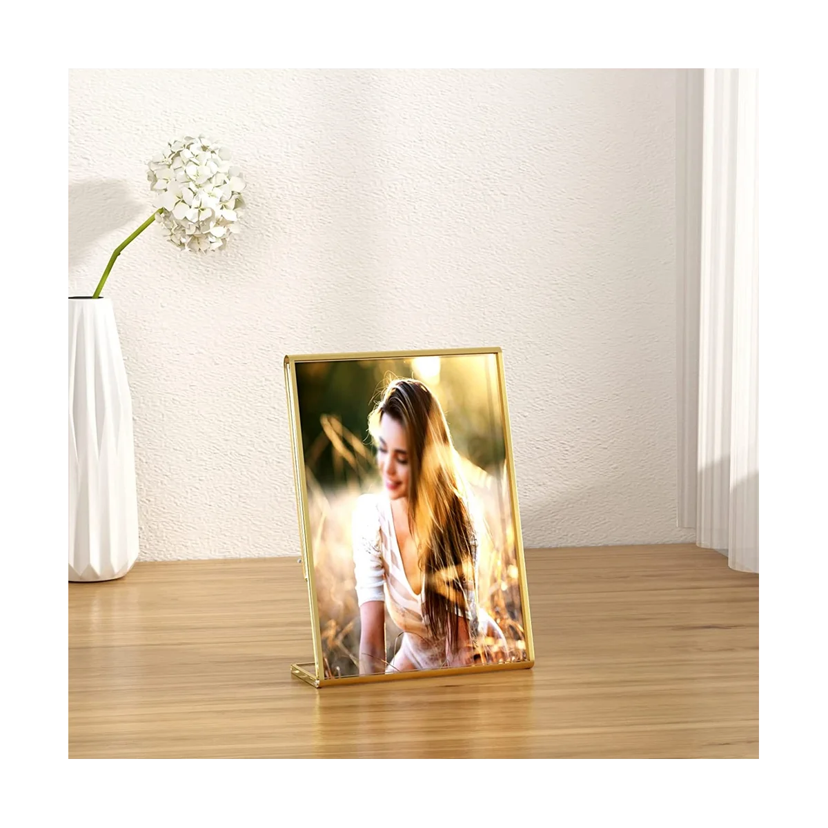 

10PCS Acrylic Gold Frame, Slanted Back Table Sign Holder for Wedding Table Card Restaurant Signs Photos