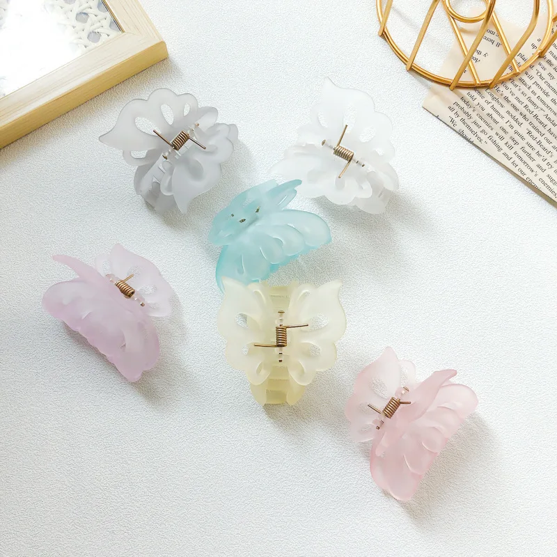 Matt Butterfly Crab Hair Claw Clips Women Girls Hollow Out Plastic Ponytail Holder Hair Clamps Barrettes Hair Accessories New