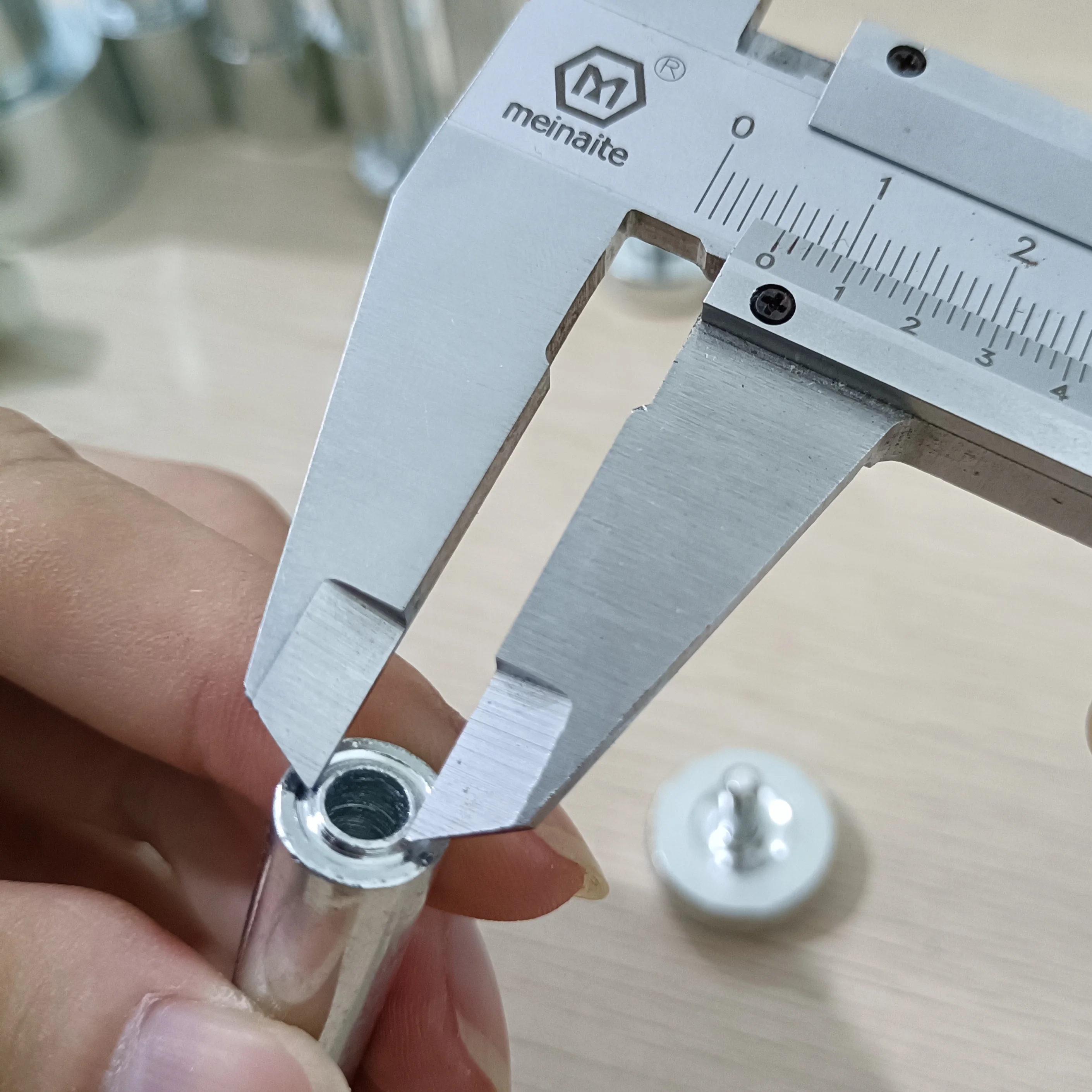 Leather Hole Punch 2pcs/set Punching Holes Tools 7 Sizes Hole Punch Rivet Snap Button Setter Die Base Leather Craft Working Tool DIY