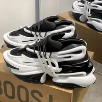 Nouvelle mode Sport et loisirs chaussure confortable portable marche Jogging chaussure concepteur fond épais chaussure de marche 36-44 2