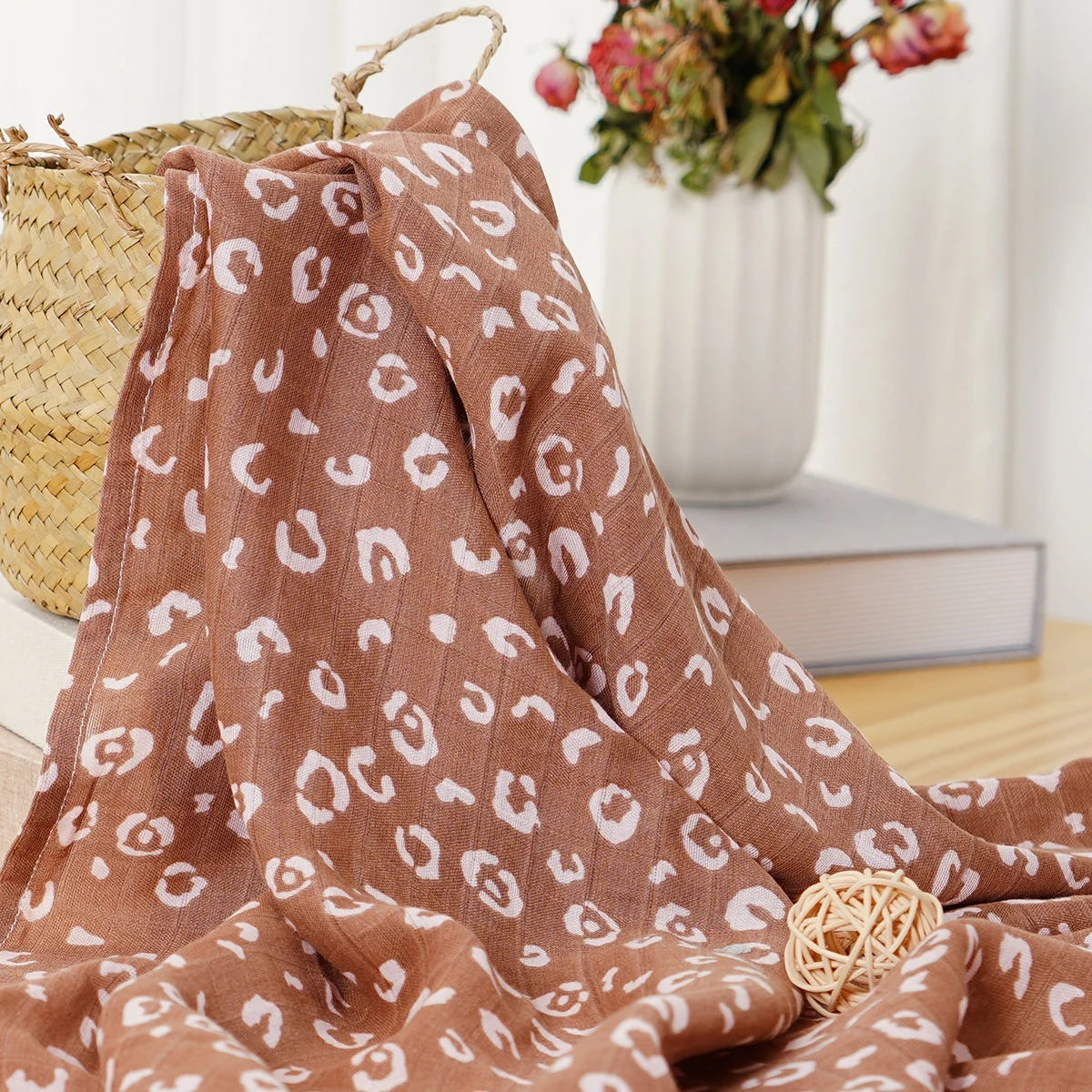 Elinfant Bamboo Cotton Muslin Swaddle Blankets 120*110cm 2 Layers Nursing Cover Newborn Phototgraphy Blankets 6