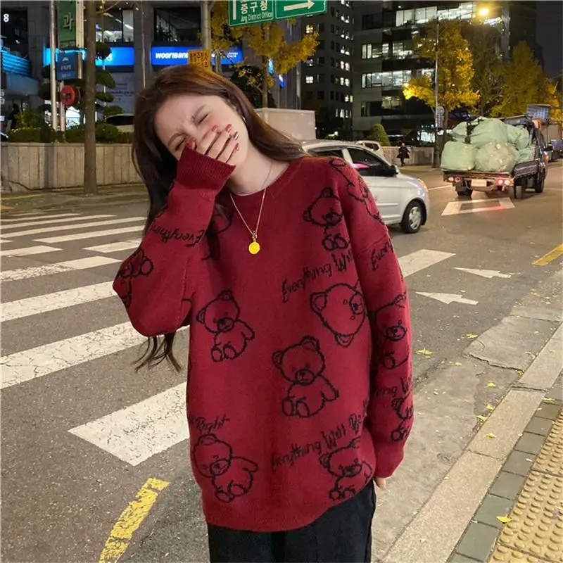 

2023 Autumn and Winter New Style Lazy Wind Long-sleeved Pullover Coat Female Casual Loose Bear Round Neck Knitted Top Women