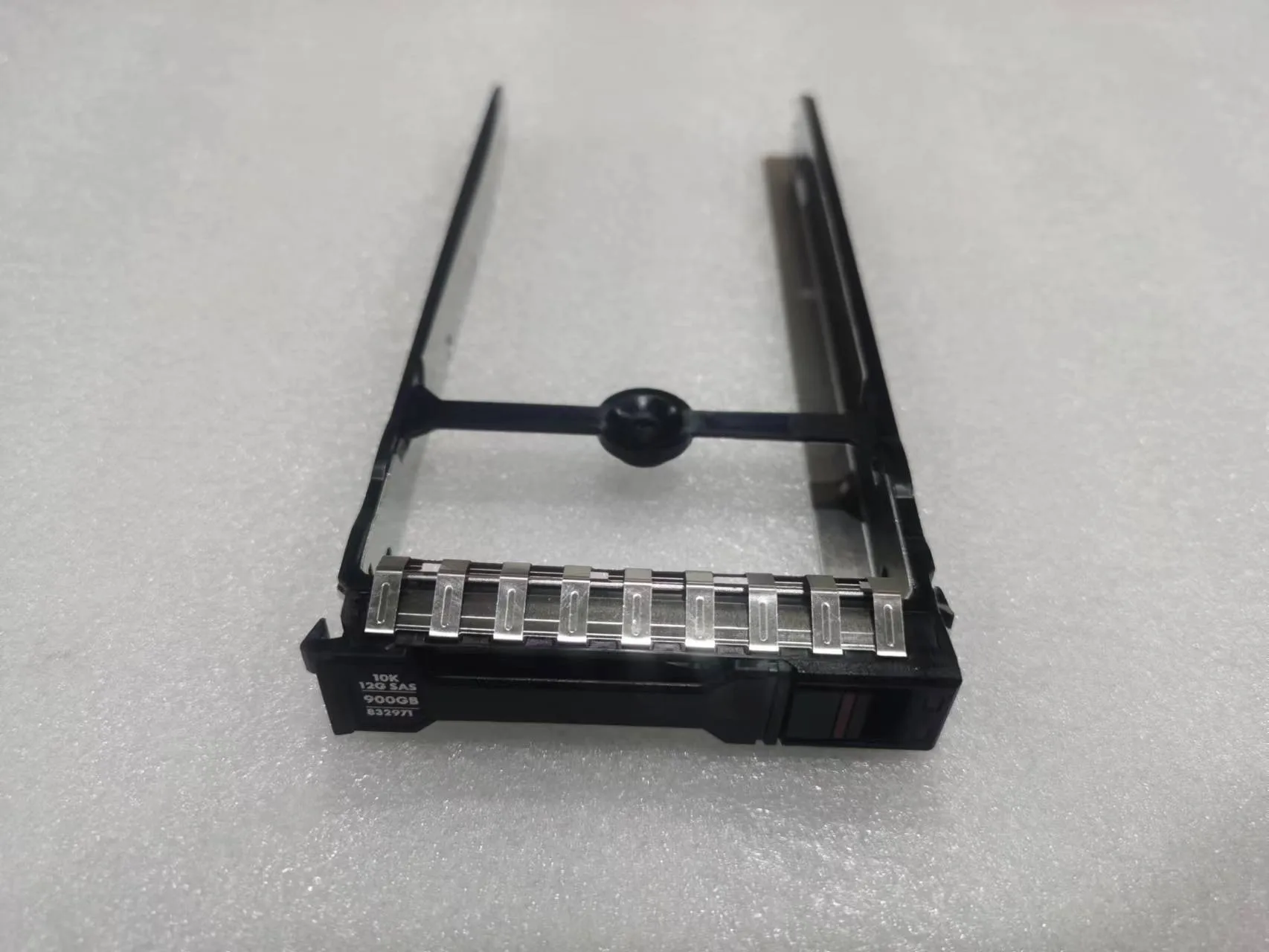 

Для 5697-3149 5697-3141 3PAR 20000 hdd кронштейн 809596 2,5 SSD tray caddy