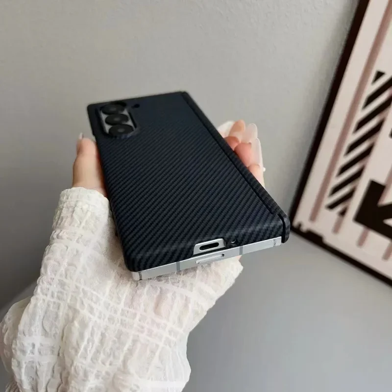 Luxury Invisible Magnetic Hinge Phone Case with Carbon Fiber Texture – Wireless Charging Shockproof Cover