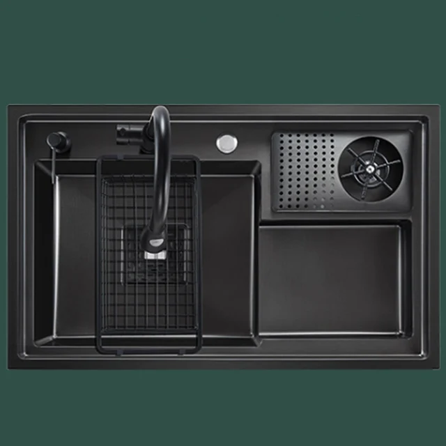 야채 세척과 식기세척에 탁월한 계단형 싱크대