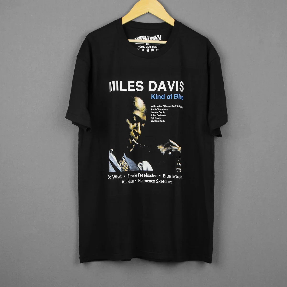 

Miles Davis T-Shirt Kind Of Blue Modal Jazz Herbie Hancock Men Summer Men's Clothing Short Sleeve Cotton Black Tee shirt