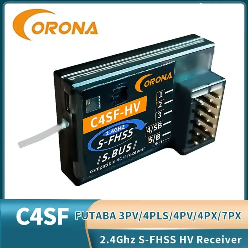 Détail du récepteur C4SF-HV 4 canaux S-FHSS/FHSS compatible Futaba, idéal pour drone de course, sur fond noir.