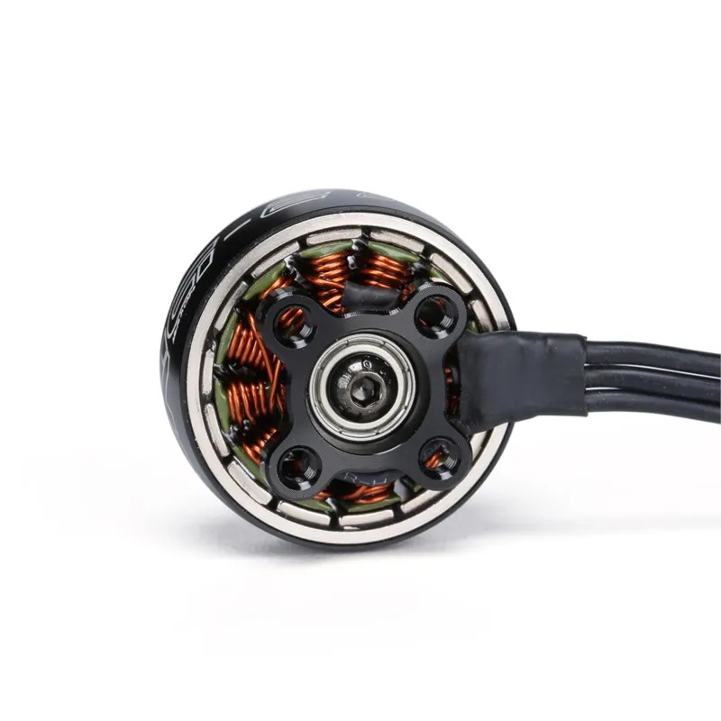 Moteur iFlight XING E Pro 2207 2750KV, vue de dessous montrant les aimants et le rotor.