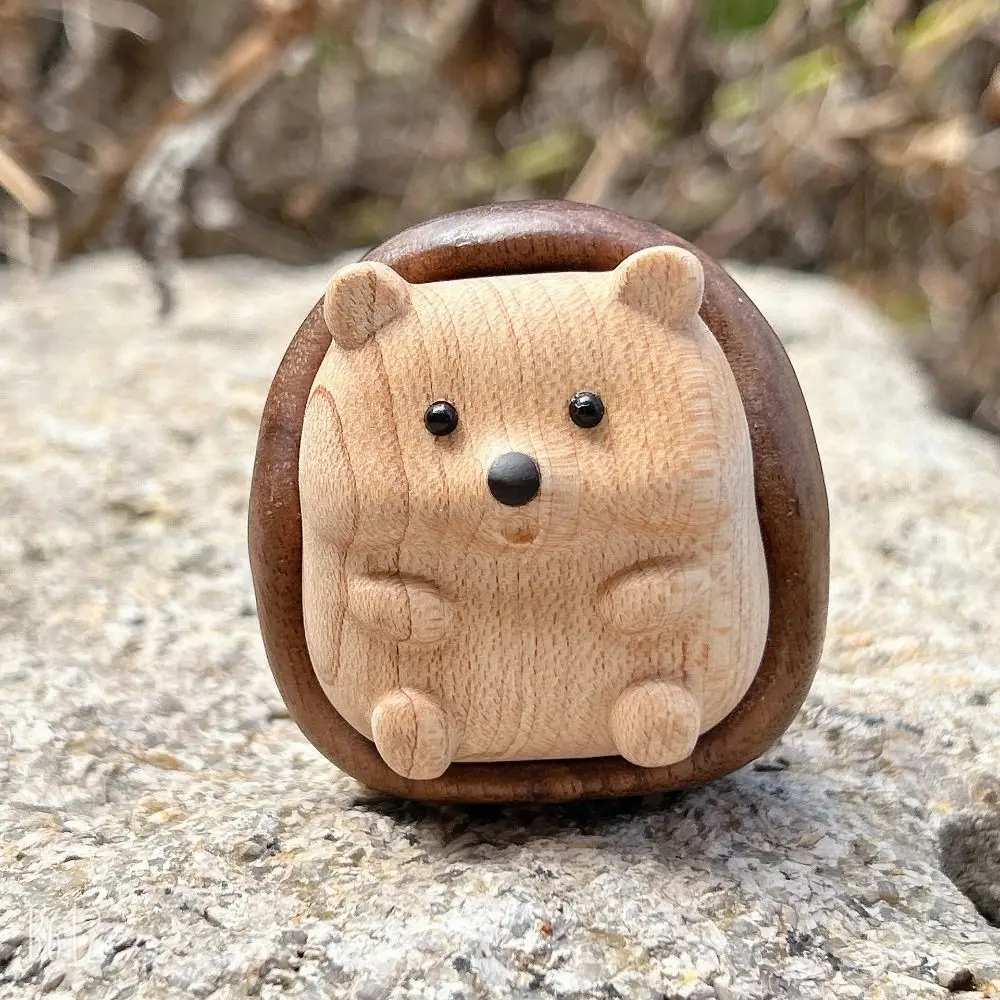 Crafts Hedgehog Wooden Sculpture - Creative Animal Figurine for Decorative Interior Accents