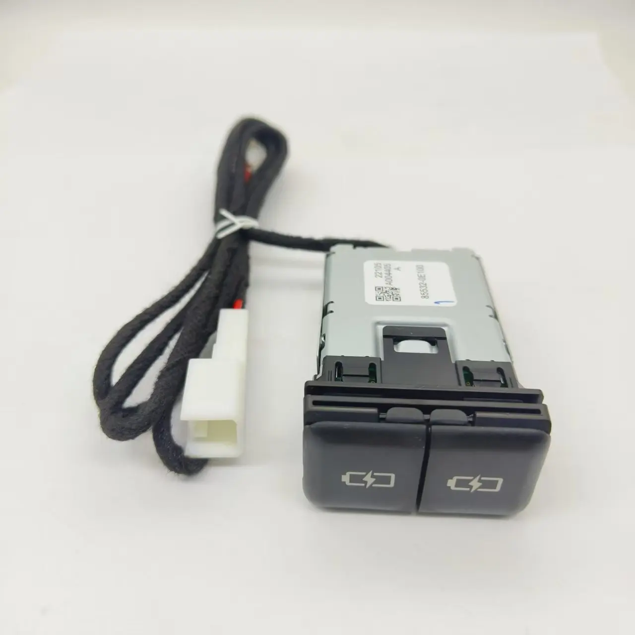 85532-0E100 USB Charger Type-C Data Connector For Toyota Cars Highlander, Camry, Corolla, Rav4 With Cable