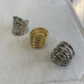 Anello Minimalista Multistrato Avvolto a Spirale, Anello da Dito Indice Versatile ed Esagerato, Gioiello Trendy Quotidiano da Donna