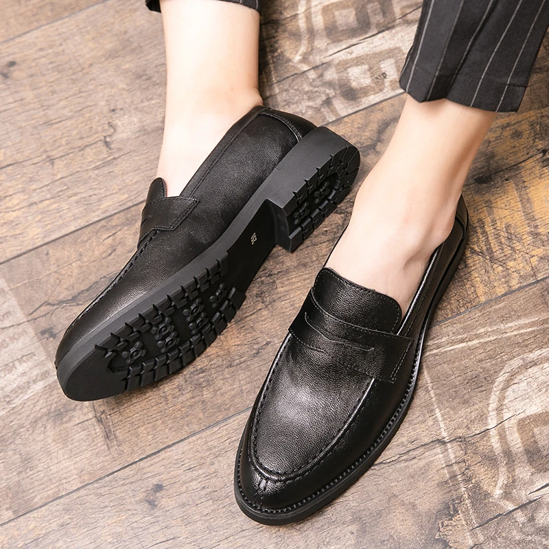 Designer Brand Men's Leather Casual Shoes Versatile for Commuting Work Loafers for Men's Business Flat Shoes Trendy Gray
