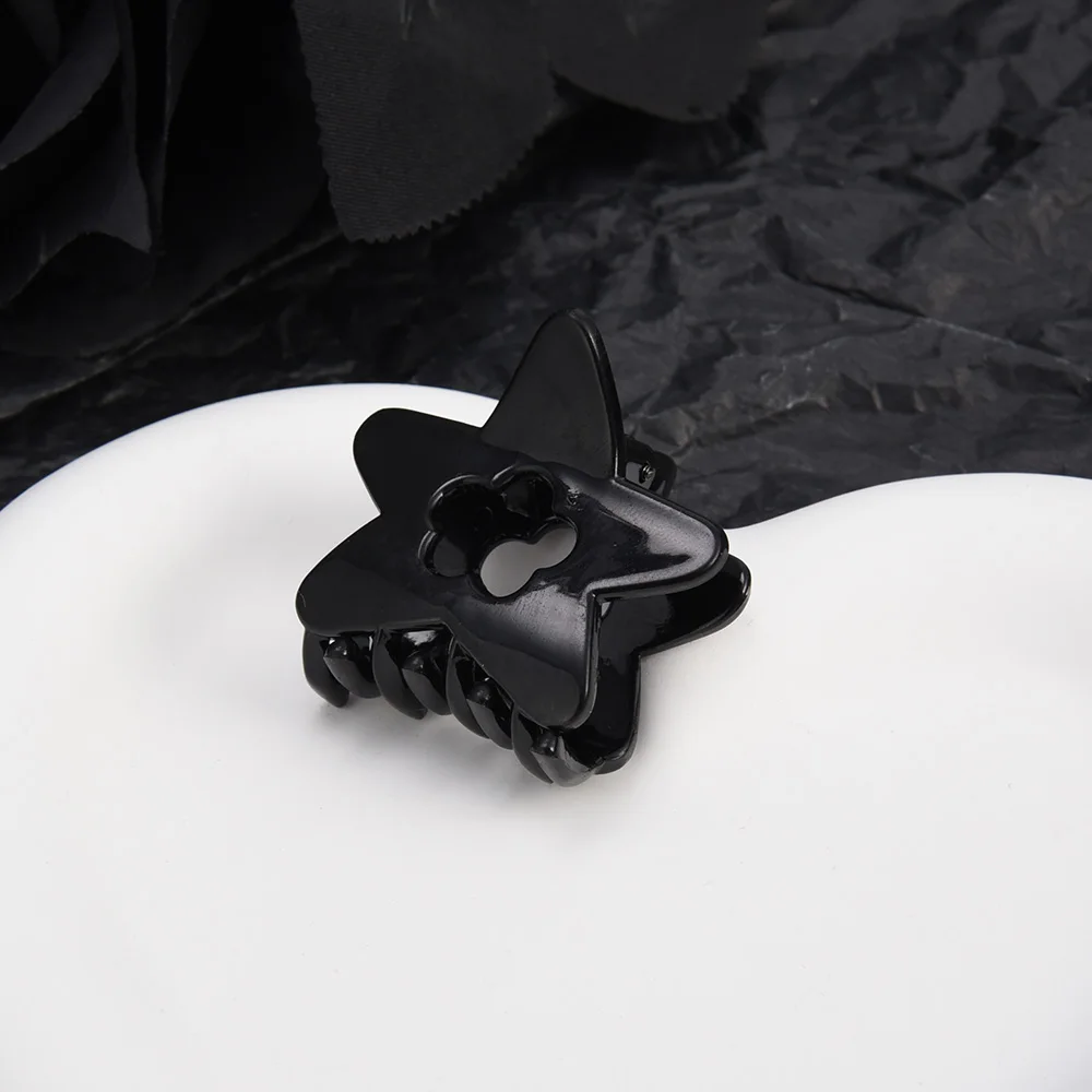 Y2K Black Star Clamping Clip Fashion Sweet Black Hollow Pentagram Flower Spicy Girl Punk Shark Hair Claw Hair Pins Barrettes