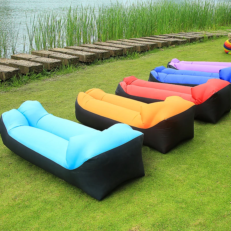 AWhen using the couch, the spine and waist are unnatural bending state. The comfort of couch is often at cost of health.