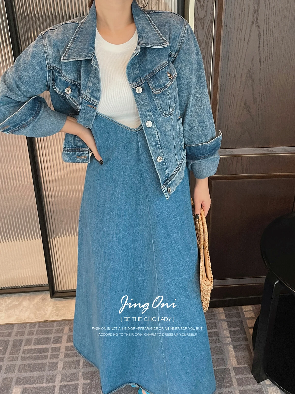 Cropped Denim Jacket Woman Clothing Y2k 2024 Fashion Spring Korean Style Elegant Luxury Coat New Outerwear Top Jeans Bomber Chic