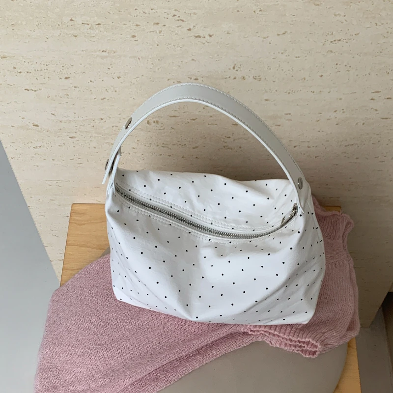 Nuova Borsa alla Moda per Donne, Borsa a Pois Casual Stile Hobo, Borsa Minimalista di Alta Gamma, Borsa a Tracolla Singola da Indossare Sotto il Braccio - immagine 4