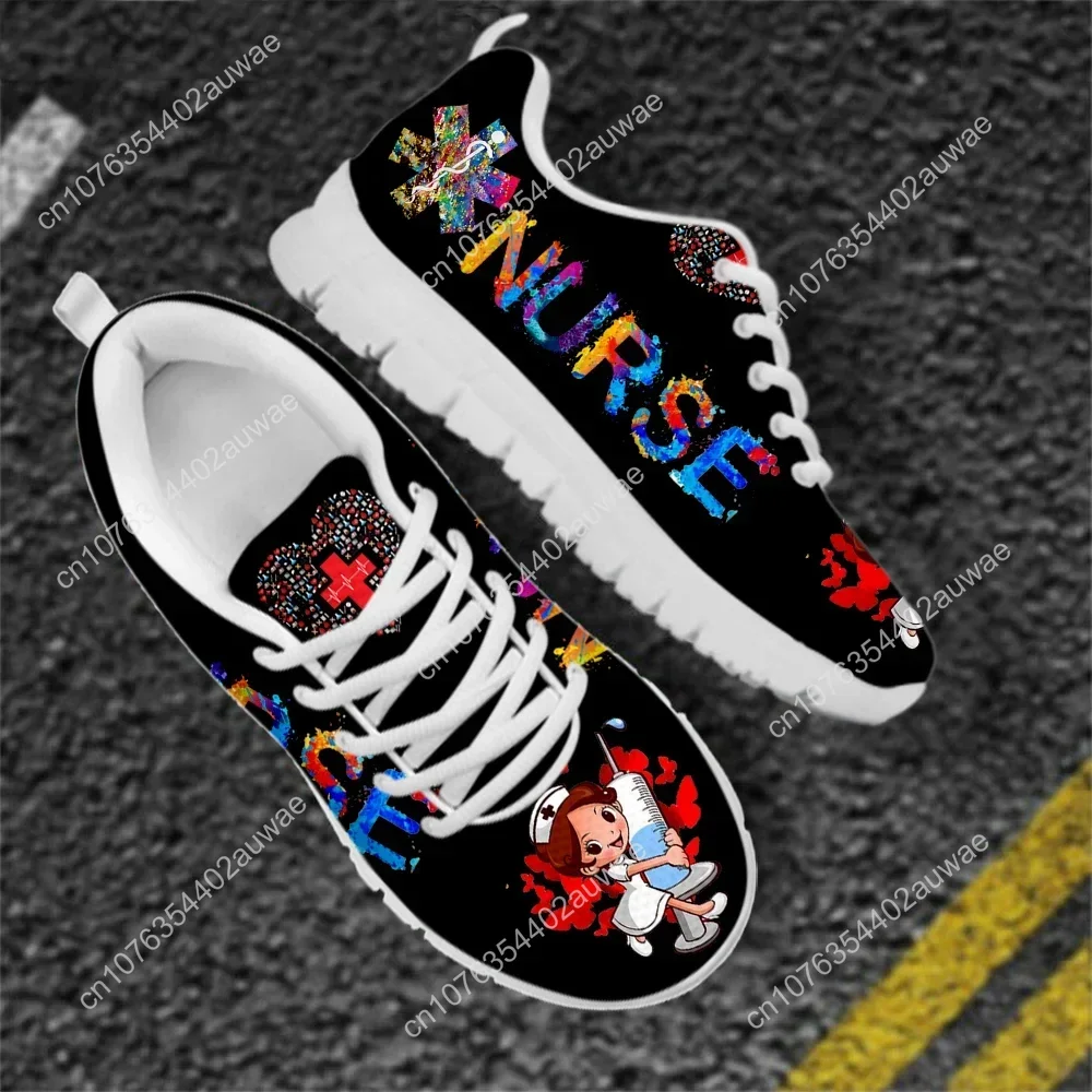 Cute Hospital Cartoon Nurse Girls Pattern Sneakers scarpe da donna scarpe basse stringate traspiranti Comfort Zapatillas