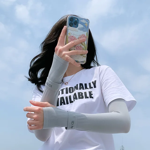 여름철 야외 활동에서 피부를 태양 광선으로부터 보호하는 다기능 자외선 차단 슬리브