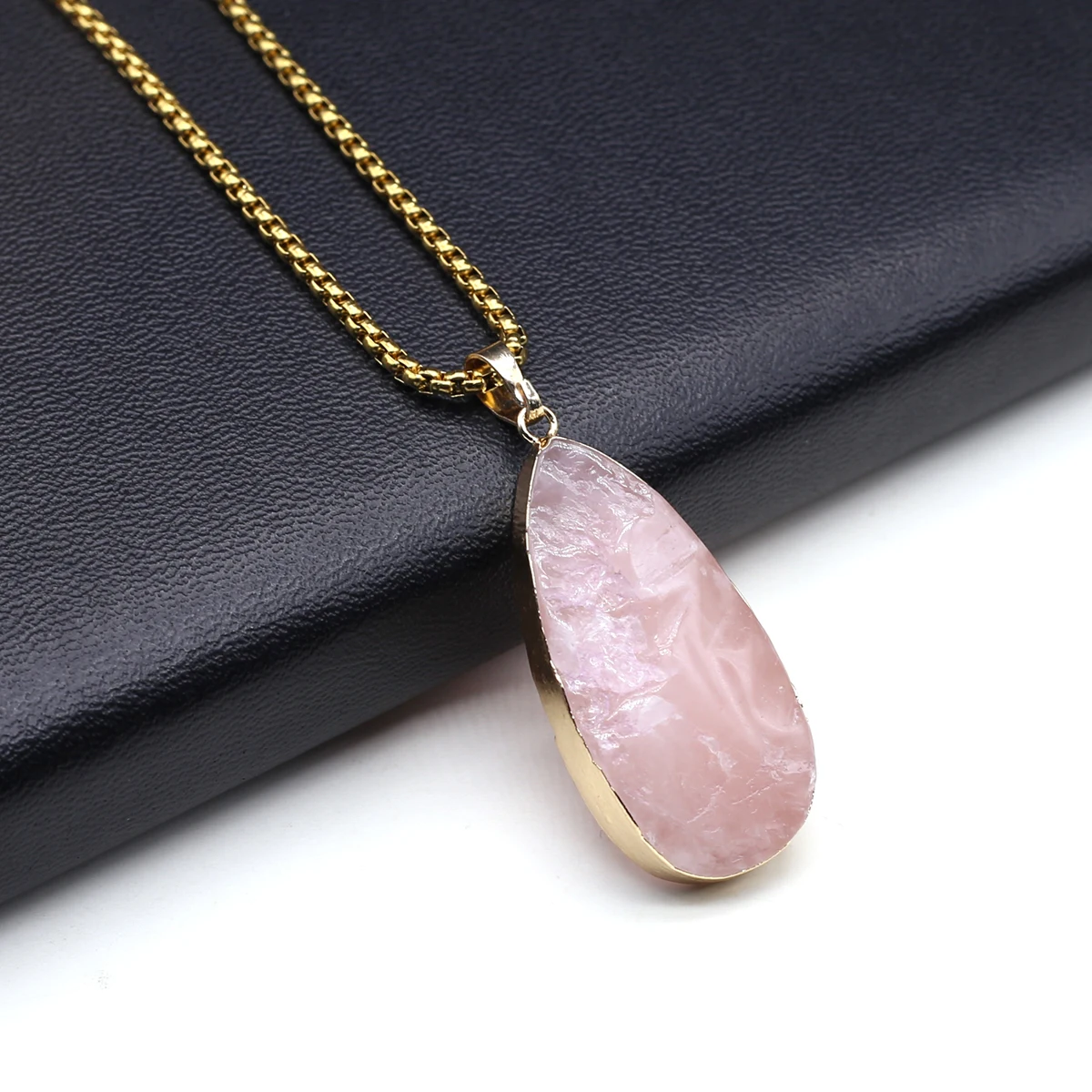 ReikiHealingCrystalEnergyPendantNaturalSemipreciousStoneRose