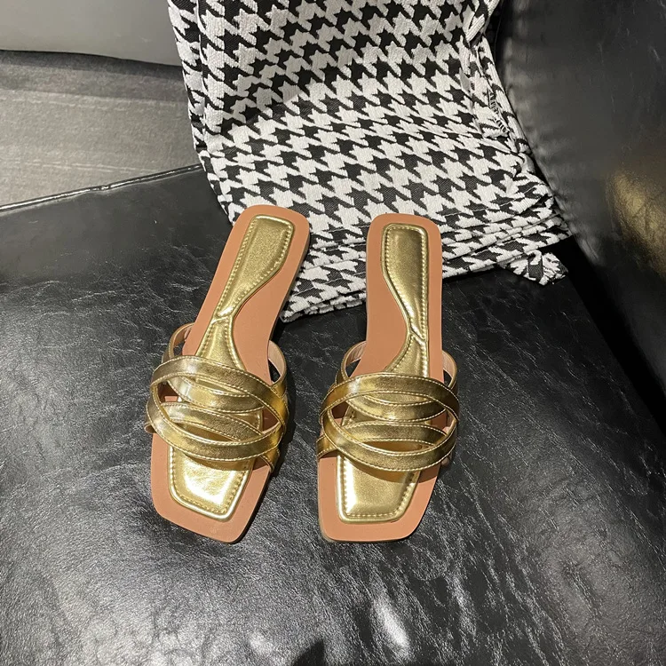 Square Toe Open Toe Flip Flops Summer Flat Bottoms, Golden Retro Semi Slipper Style, Wearing Sandals for Women's External Wear