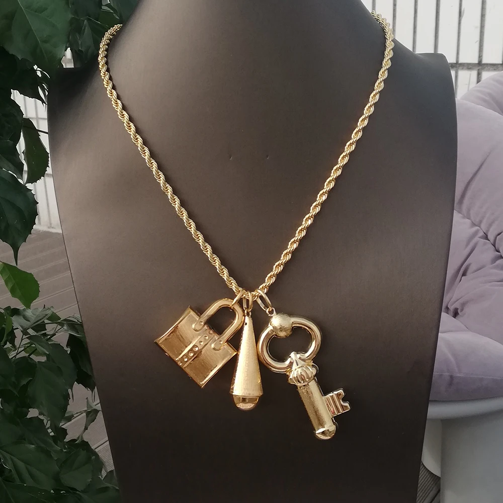 Set di gioielli boutique placcato oro - Dettaglio placcatura