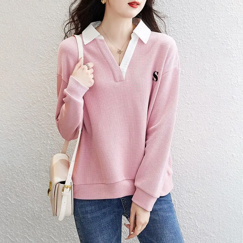 2023 New Spring and Autumn Minimalist Design Sense V-neck Letter Embroidery Panel Contrast Color Fashion Casual Loose Sweater