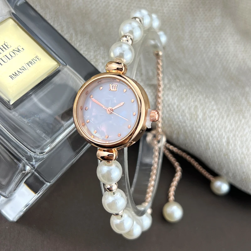 French Romantic Pearl Bracelet Quartz Wristwatch - Elegant and Stylish Handheld Timepiece