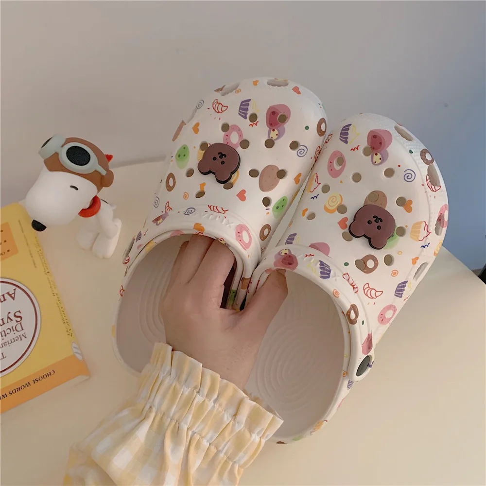 

New Style Summer Women's Hole Shoes Network Red Personality Cartoon Cute Girl Heart Beach Shoes Baotou Sandals and Slippers