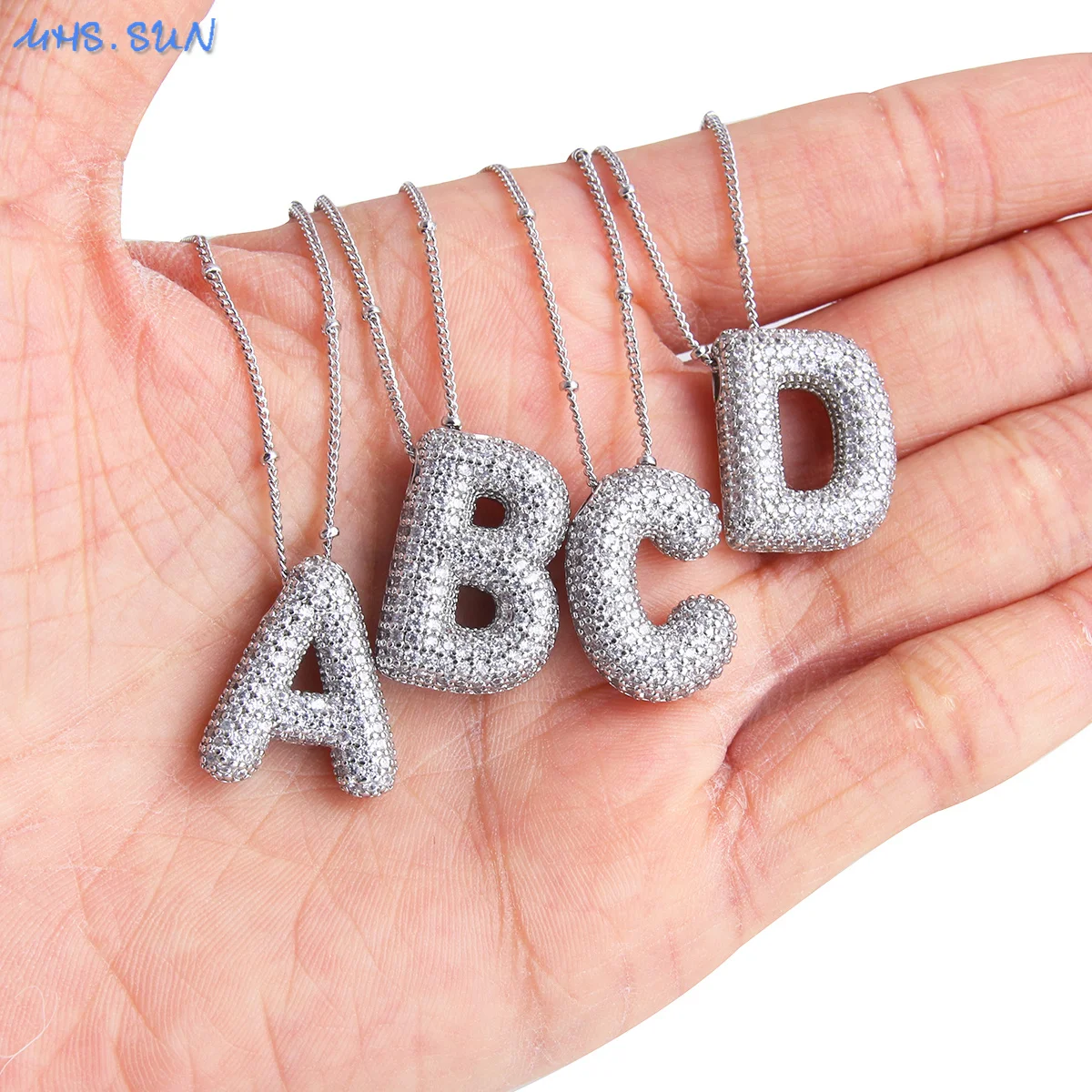 Collana con lettera a bolla placcata in oro 14K: ciondolo con iniziale in argento sterling, gioielli personalizzati su misura - Italia Collana con lettera a bolla placcata in oro 14K: ciondolo con iniziale in argento sterling, gioielli personalizzati su misura - Italia