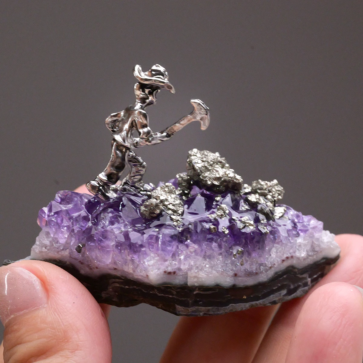 1PC Natürliche Amethyst Cluster Unregelmäßige Form Miner Mineral Probe Hause Dekoration Weihnachten Halloween Geschenk Lose Edelsteine