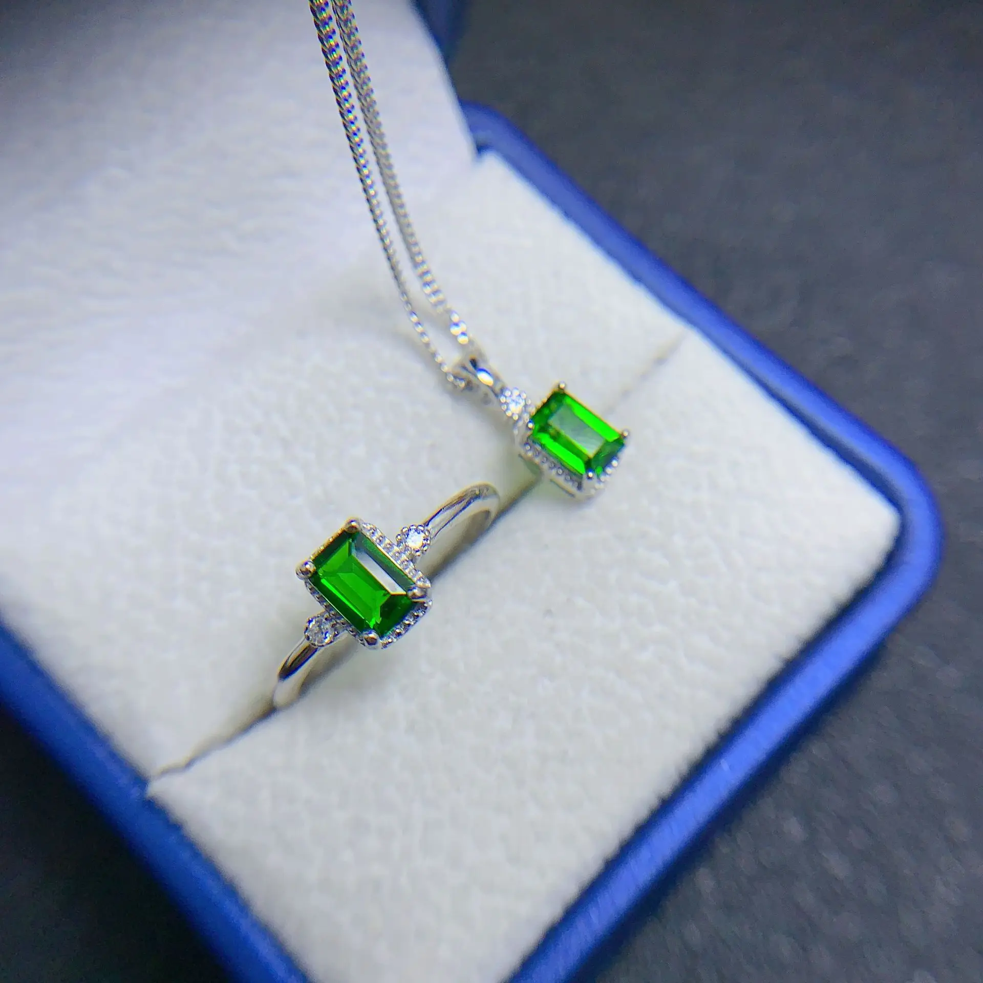 

Total 1.6ct Natural Chrome Diopside Ring and Necklace Wedding Jewelry Set Solid 925 Silver Diopside Jewelry with Gold Plating