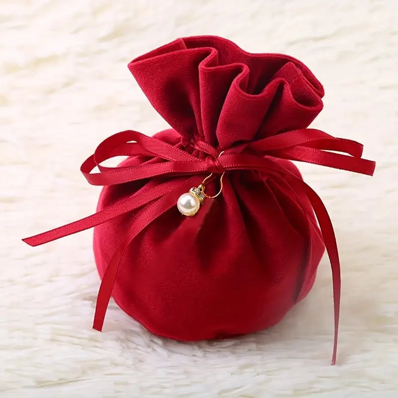 Elegant Wedding Favor Bag With Pearl Charm