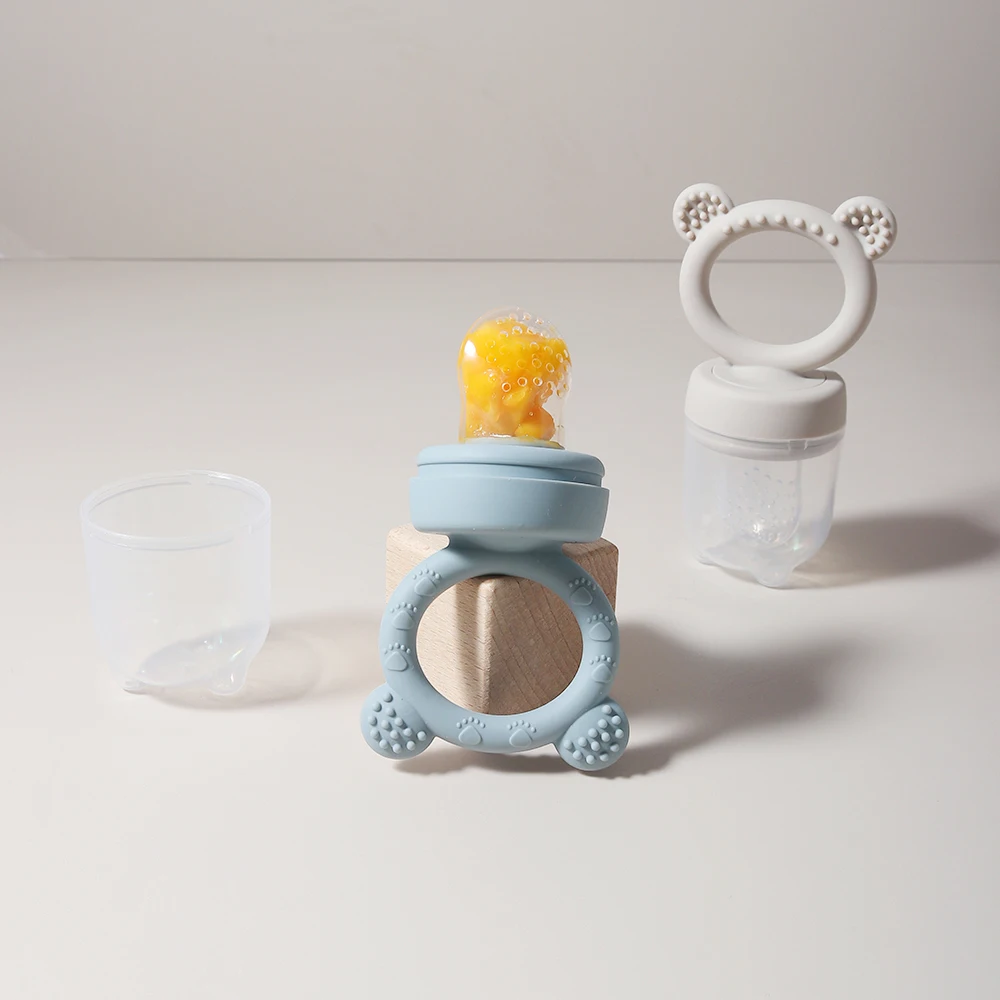 Baby Food Grade Silica Gel Baby Pacifiers Bear shape Fruit Feeder Grind Fruits and Vegetables for Baby's Meal Feeding
