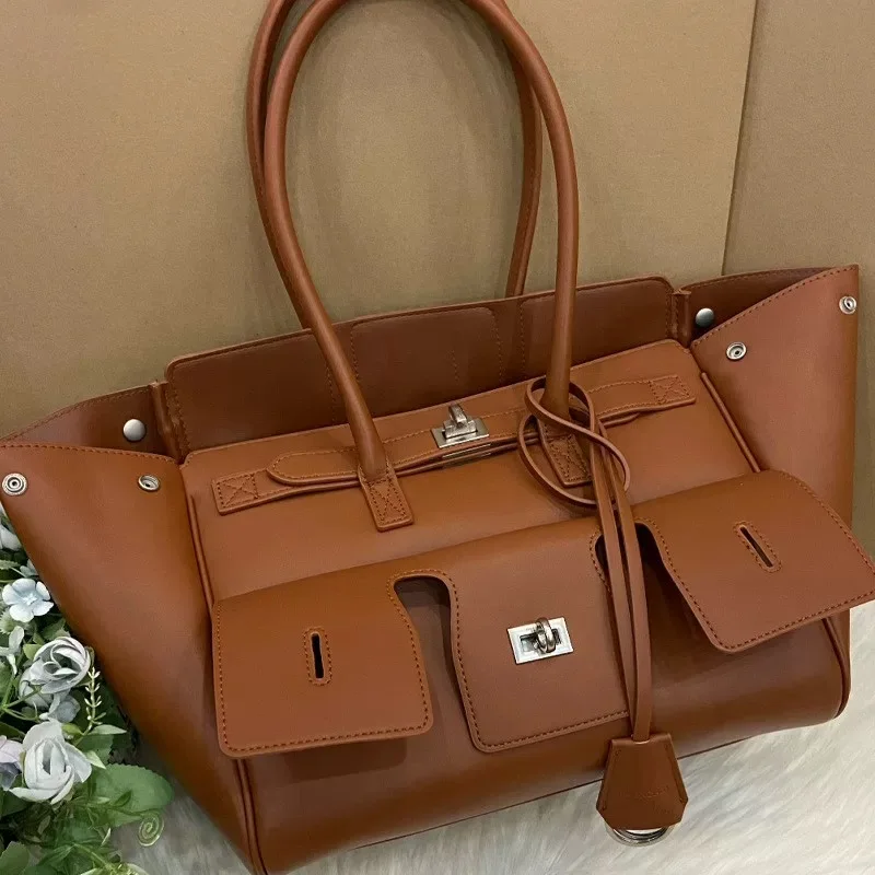 Leather Women's Bag Cool Motorcycle Platinum Square Buckle Simple Versatile Large Capacity Travel Underarm Tote Bag