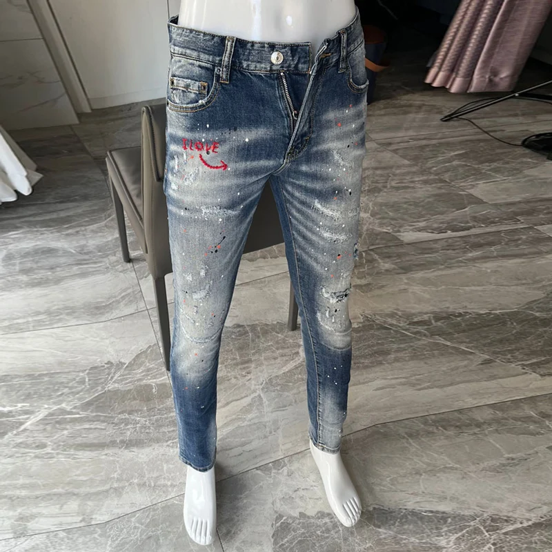 Рисунок 6 - Джинсы мужские в стиле ретро