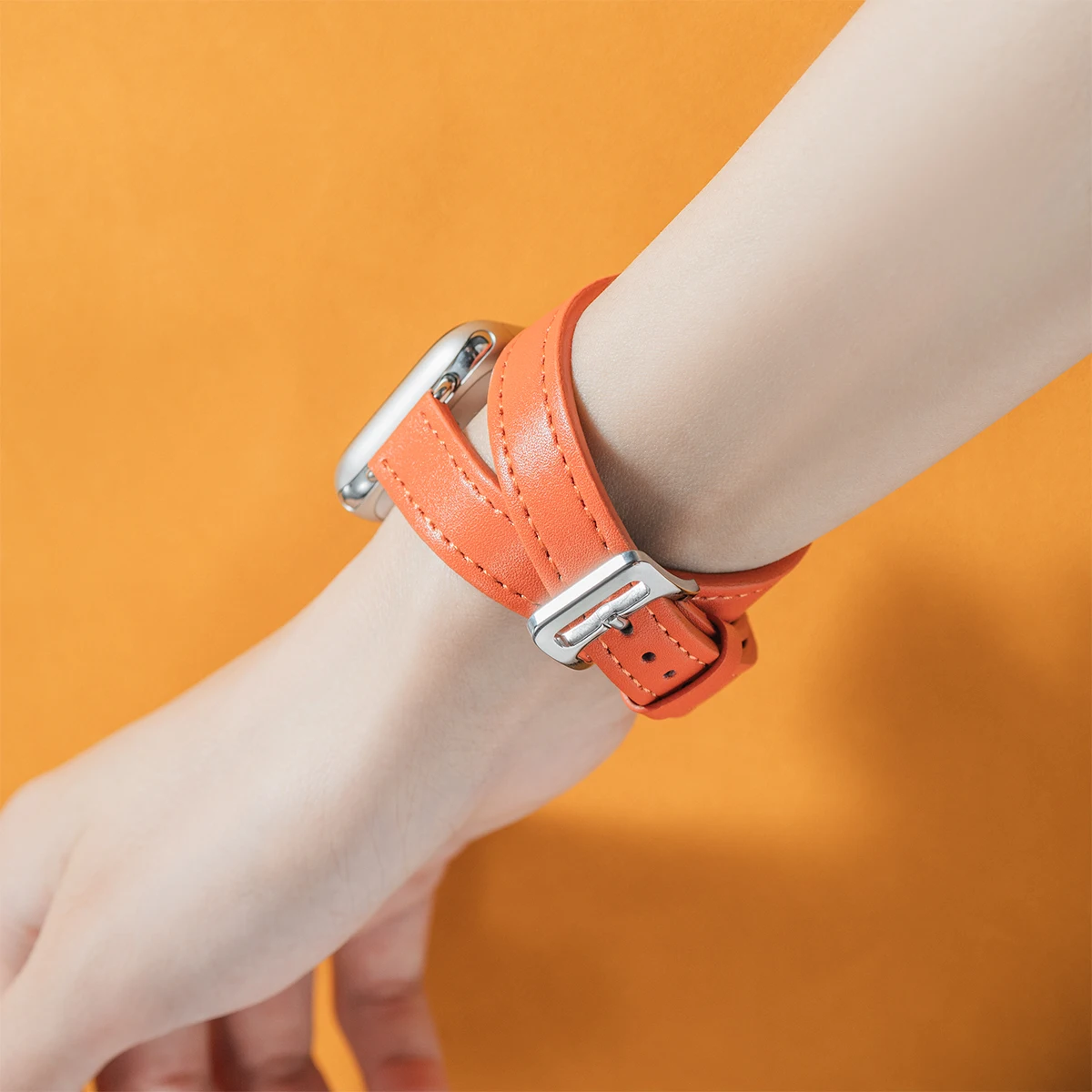 Double Tour Leather Strap for Apple Watch - Stylish Band for All Series
