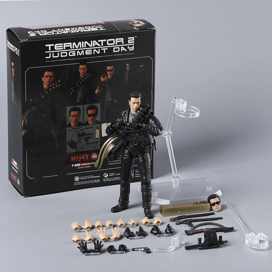 MAFEX フィギュア　199 ターミネーター　T-800 Amazon.com: Medicom Terminator: T-800 MAFEX Action Figure