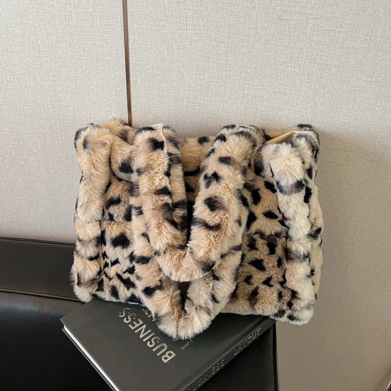 Autumn Winter Women Plush Single Shoulder Bags Trend Large Capacity Leopard Print Tote Bag Personalized Fashion Ladies Handbags