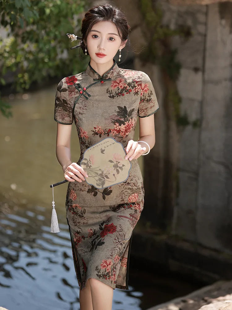 

FZSLCYIYI Traditional Printed Satin Short Sleeve Mid-Length Cheongsam Women Ceremony Qipao Chinese Femal Evening Dresses