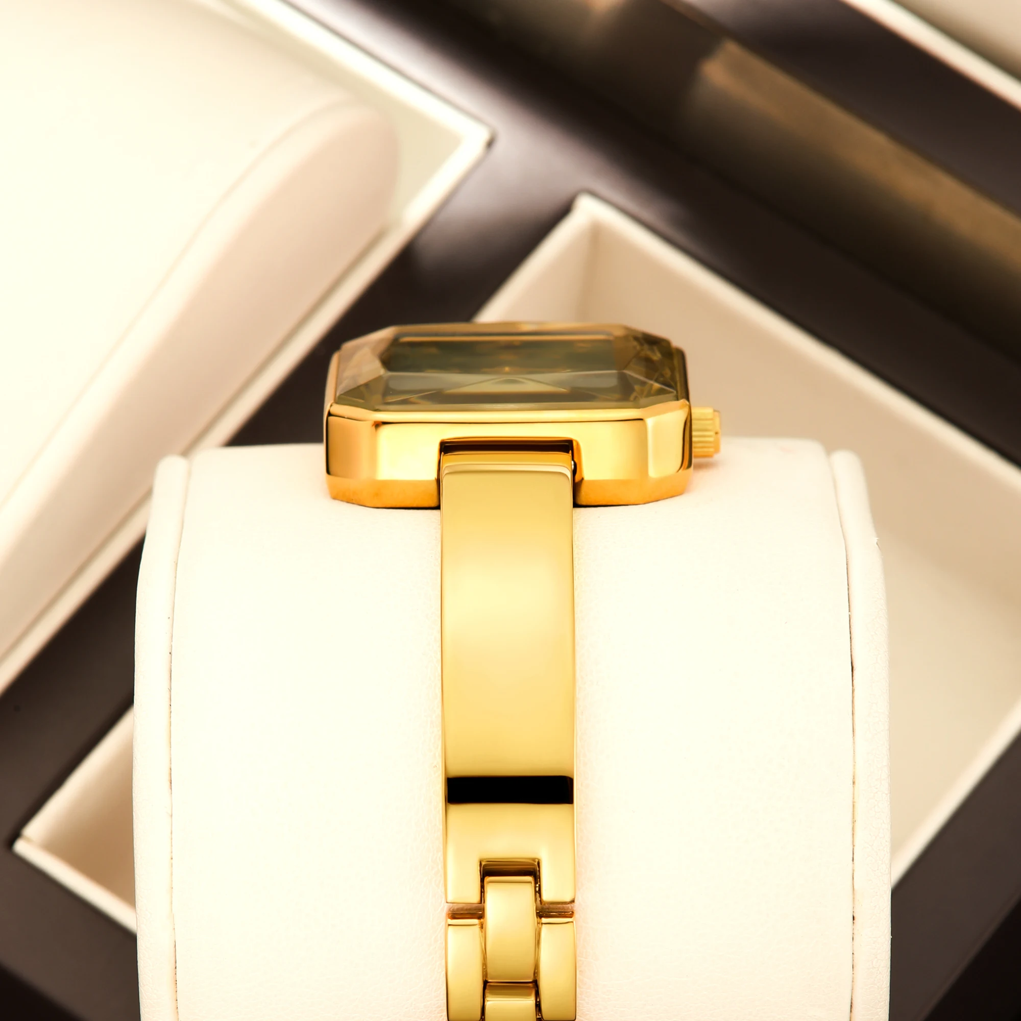 YaLaLuSi موضة جديدة ساعة كوارتز نسائية رائجة البيع...