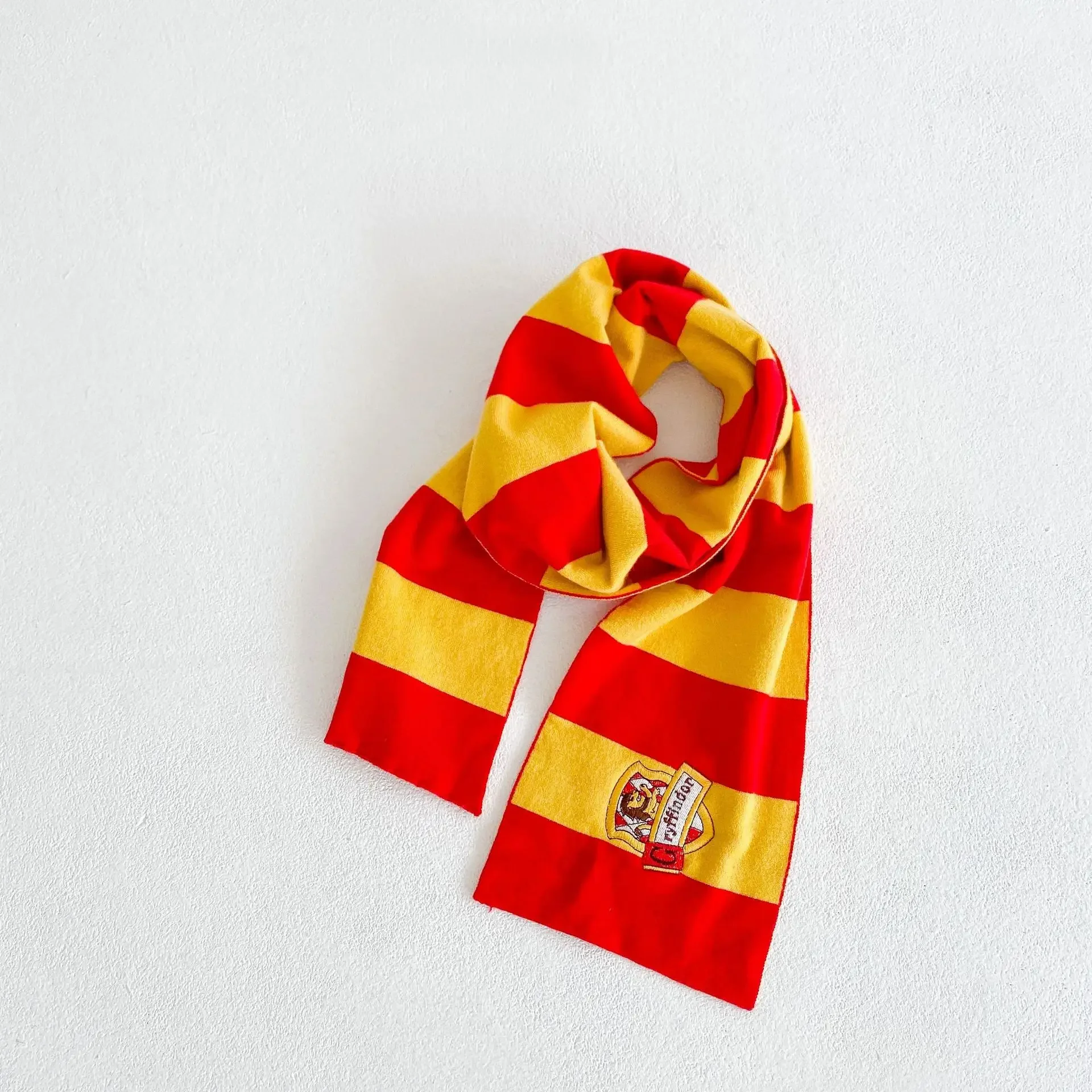 thumbnail image 1 of Disfraces de Potter, disfraz de Harris, capa de mago para niños, suéter de Gryffindor, bufanda, regalo de Halloween, Navidad, cosplay para niños, 1 of 5
