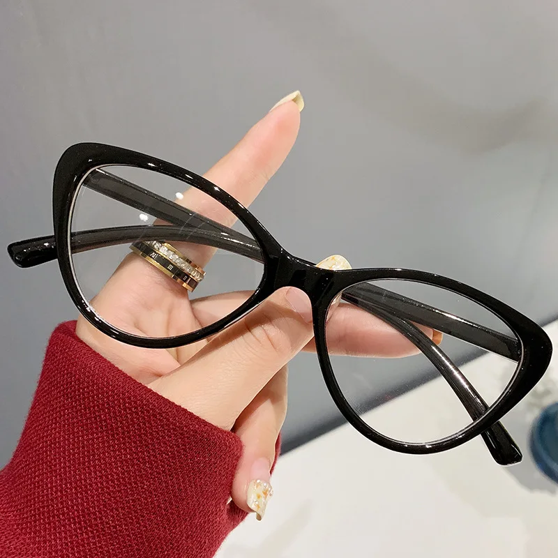 TOD'S キャットアイフレムメカネ TO5299 090 TODS TO5299 090 glasses | Buy online now | SmartBuyGlasses US